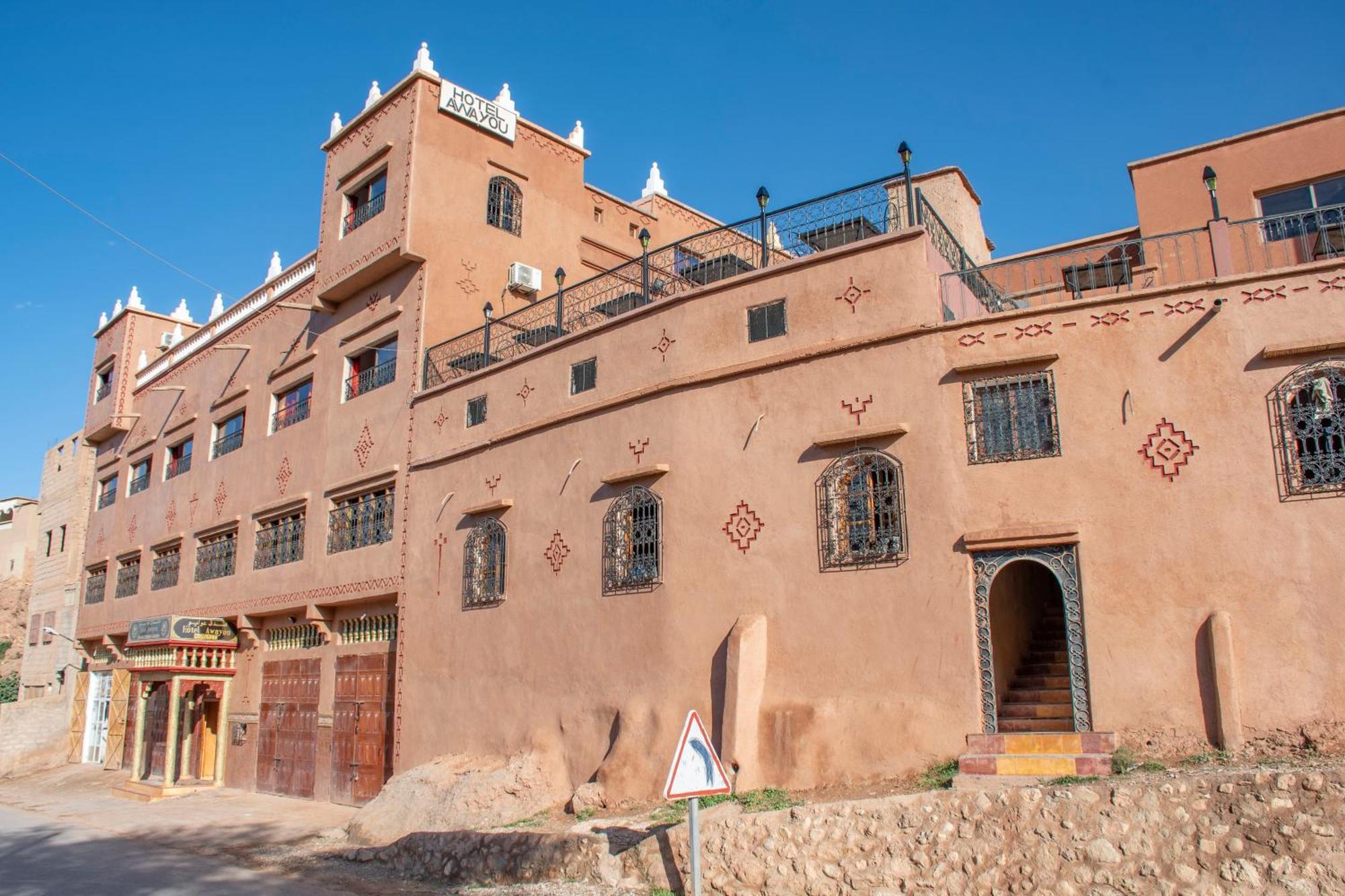 Hotel Awayou Bou Tharar Экстерьер фото
